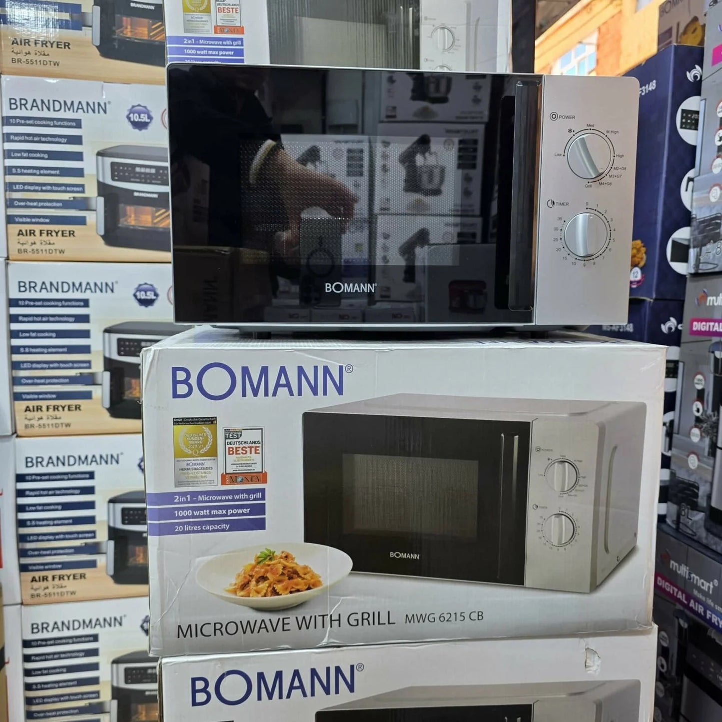 Micro-ondes Four 20L 1000W Dimensions H25 x L45 x P30 cm Bomann MWG 6215 CB