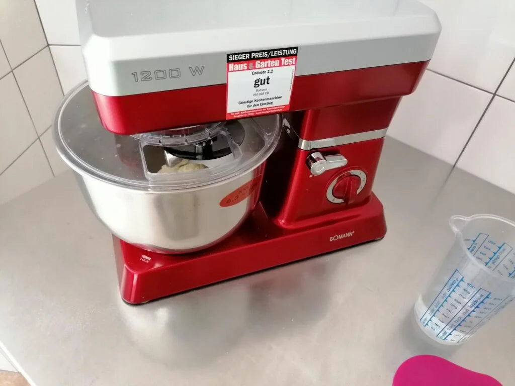 Robot Pétrin Multifonctions 6.3 L – 1200 W – Rouge/Gris Bomann