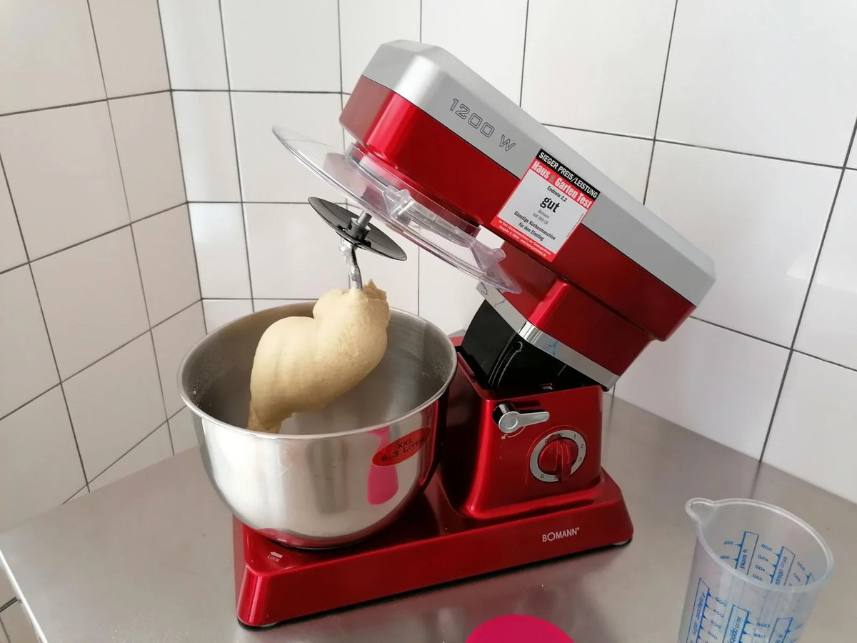 Robot Pétrin Multifonctions 6.3 L – 1200 W – Rouge/Gris Bomann
